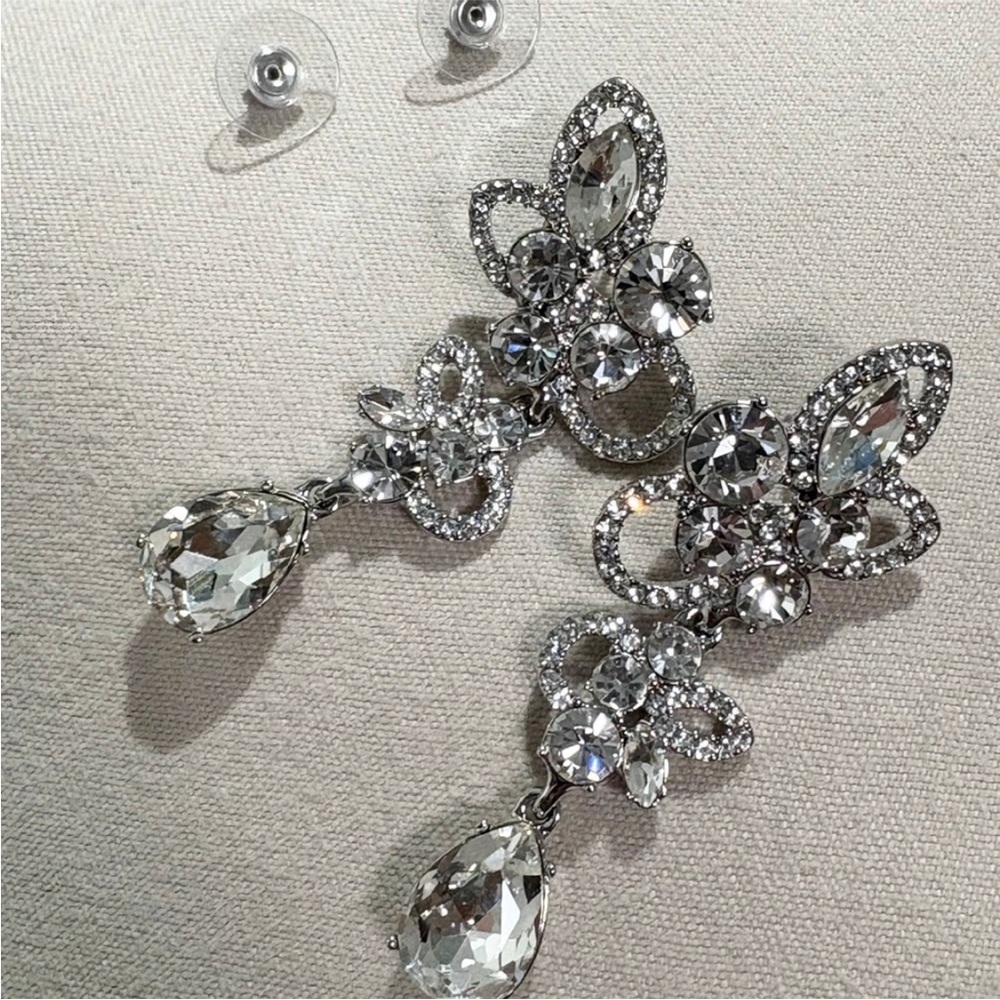 Givenchy earrings - Picture 6 of 7